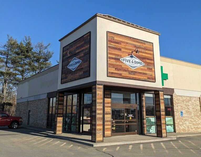 Newport, ME Recreational Cannabis Dispensary - Gram's Five & Dime